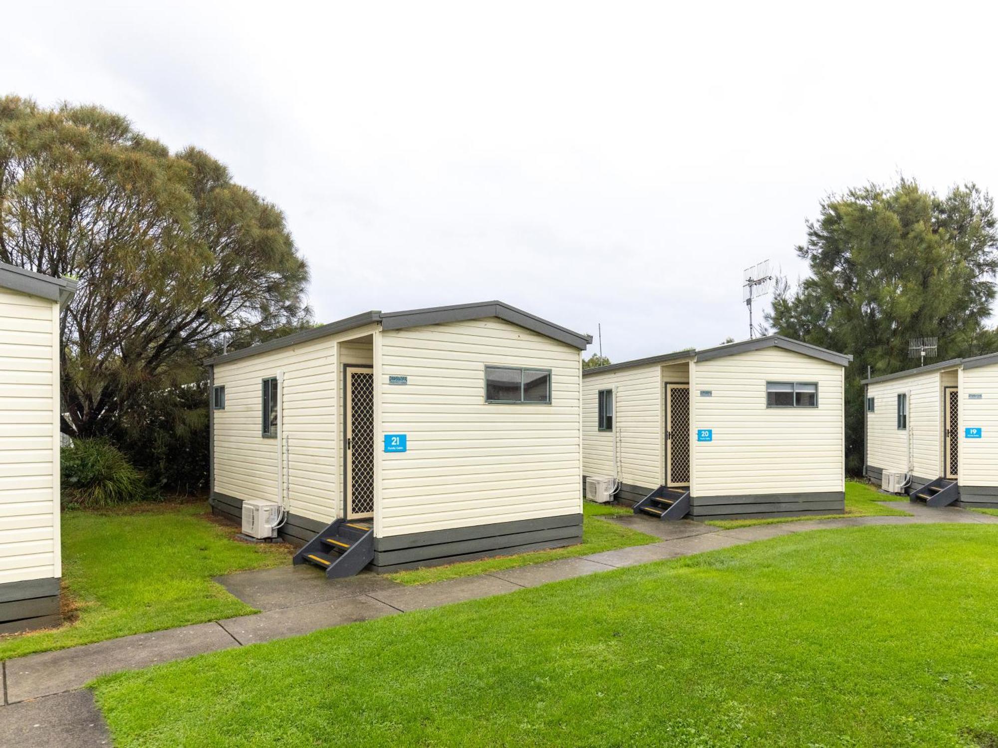 Nrma Warrnambool Riverside Holiday Park Δωμάτιο φωτογραφία